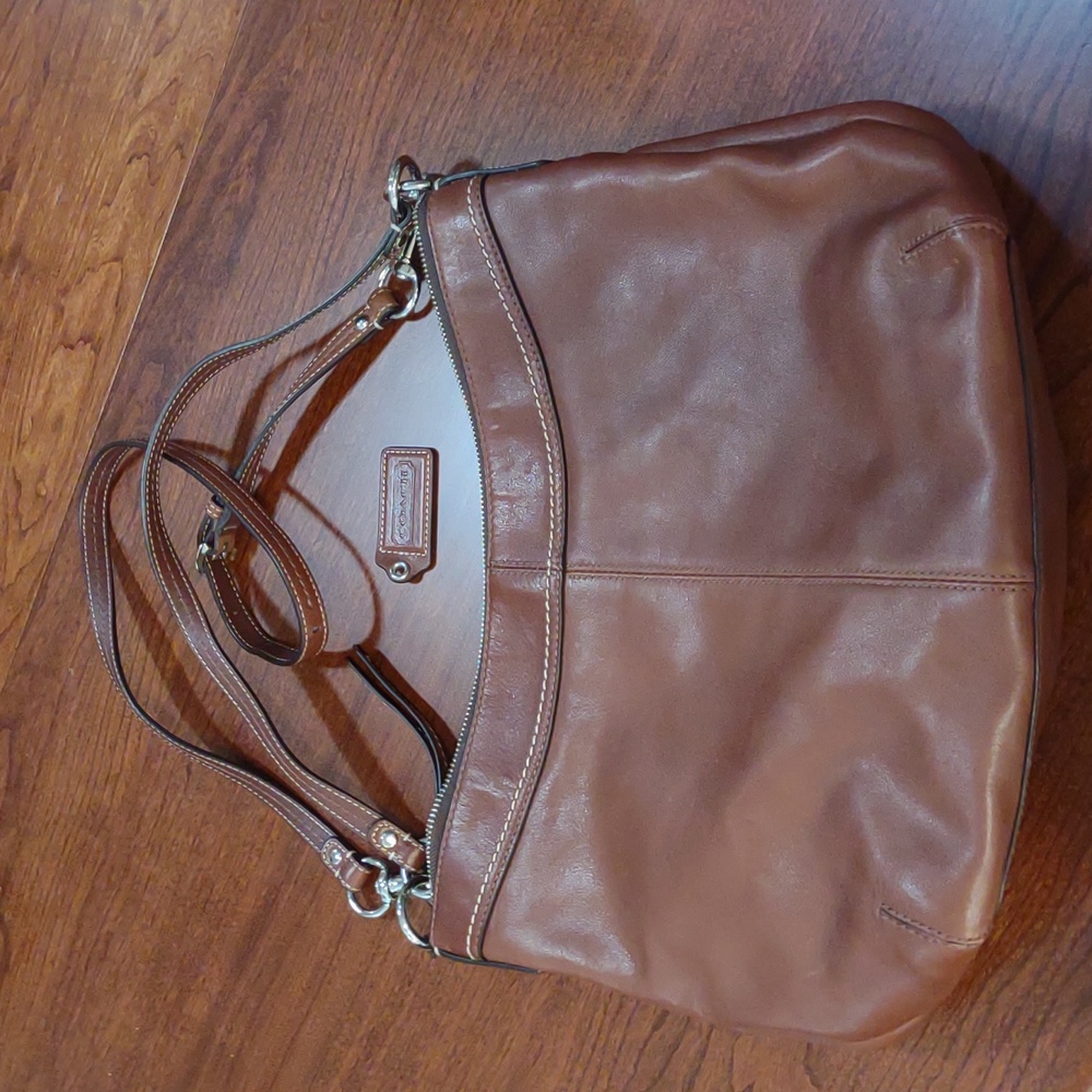 Coach #F13764 Shoulder Bag Leather - Picture 2 of 16
